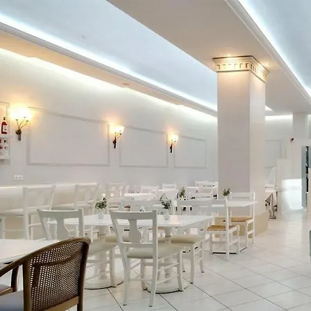 فندق Astoria 2*